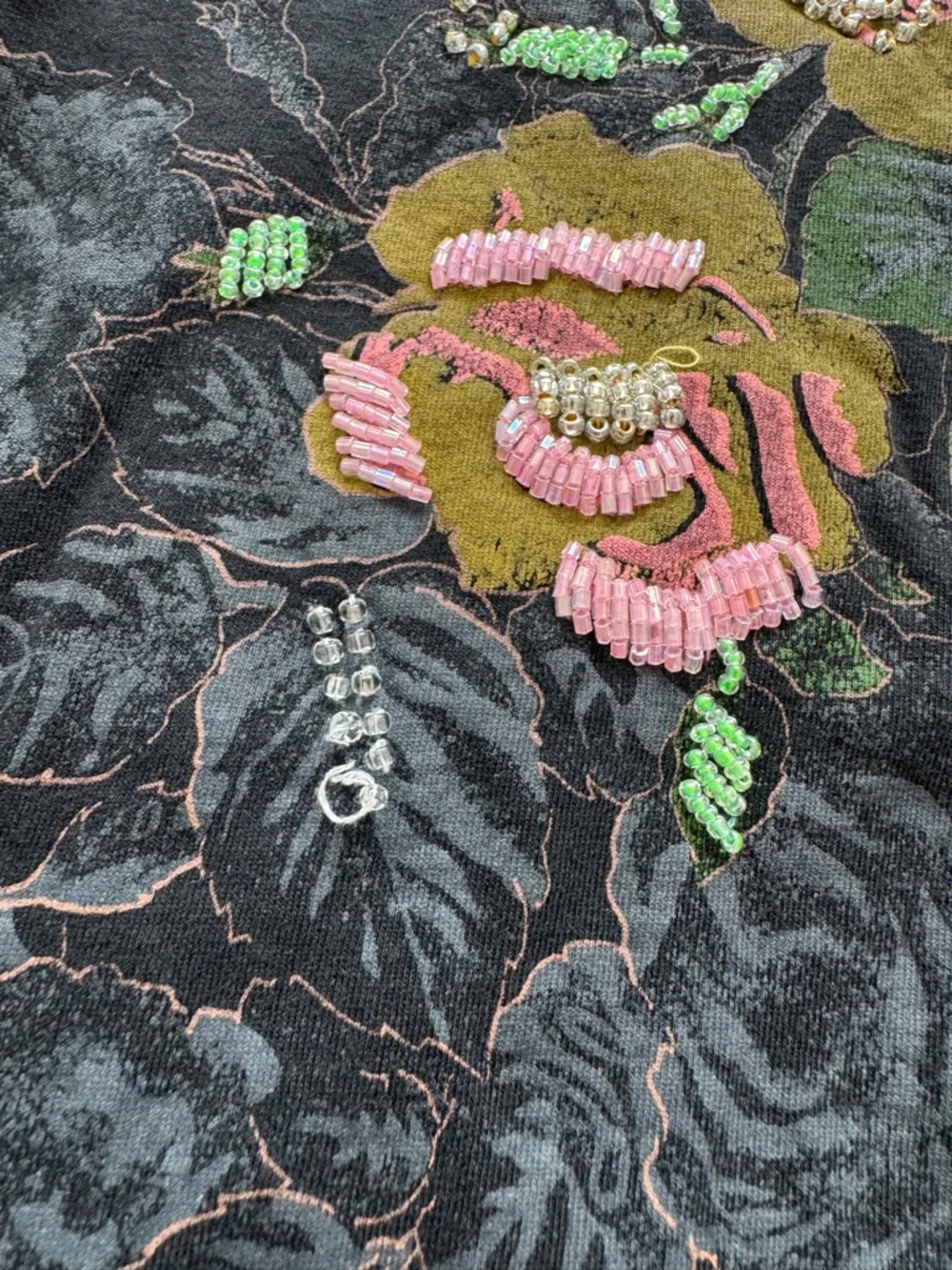 Black Short-Sleeve Graphic print Tee with Floral Beading - Picture 3 of 7